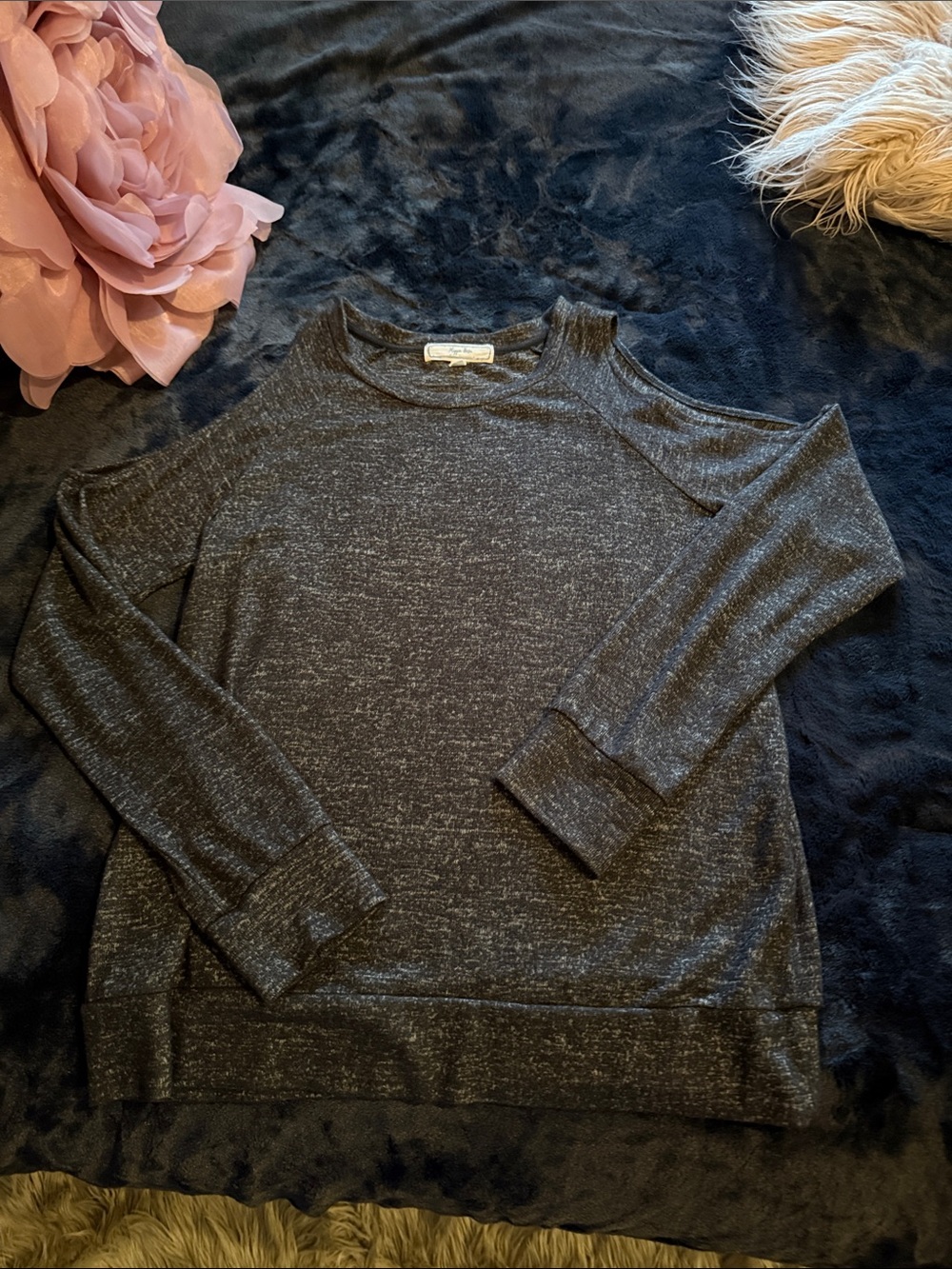 Casual Charcoal Gray Cold Shoulder Top